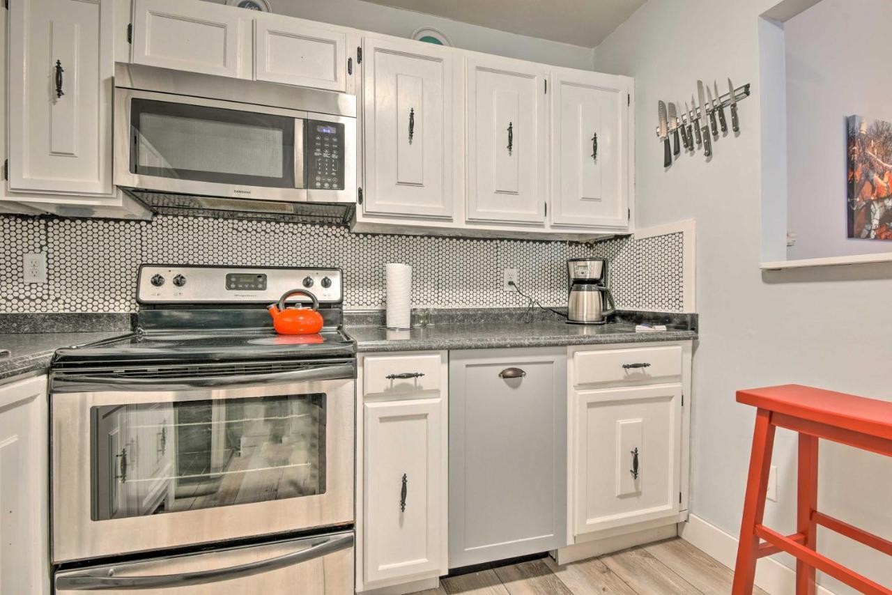 Mount Pocono Condo With Balcony, Near Mt Airy Casino Bagian luar foto